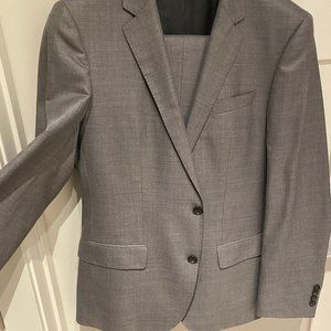 HUGO BOSS slim fit size 38R suit
